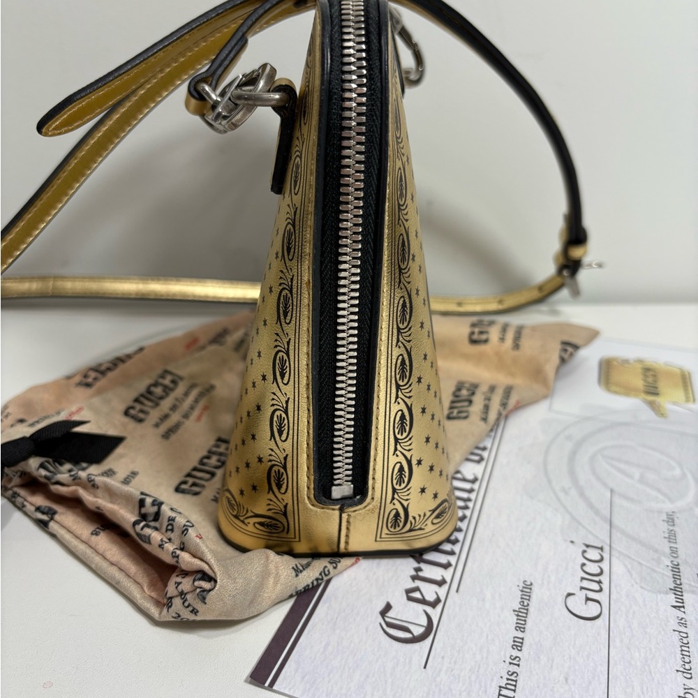 Authentic GUCCI  GUCCY  Sega collab gold dome Crossbody bag w/ cert & duster - Picture 4 of 13